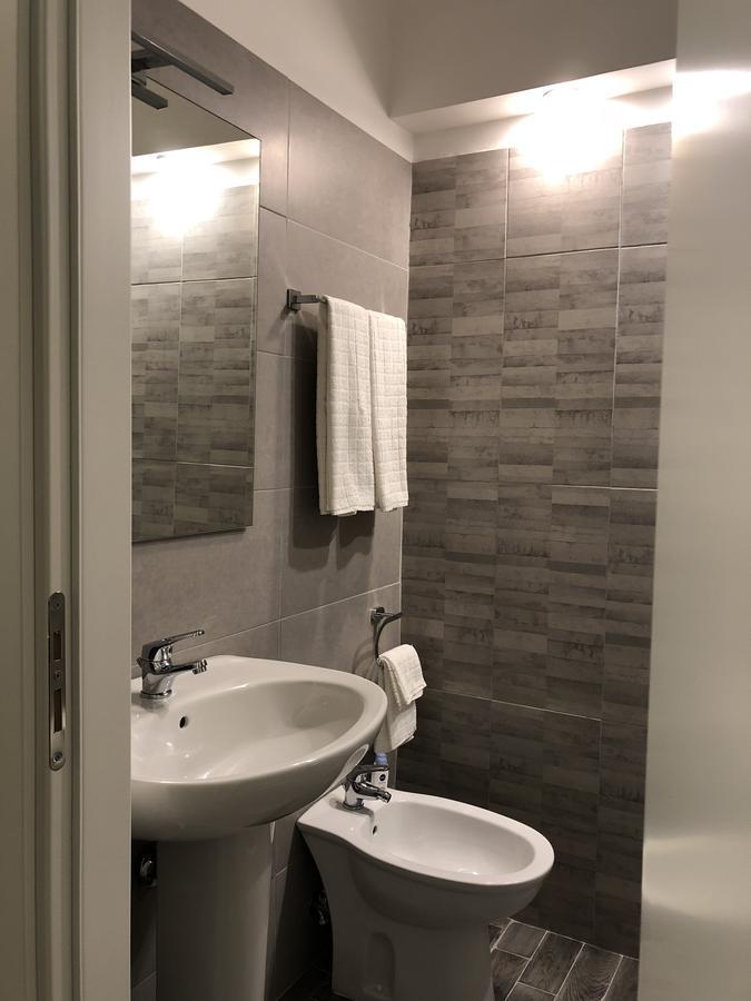 Caio Duilio B&B Messina Buitenkant foto